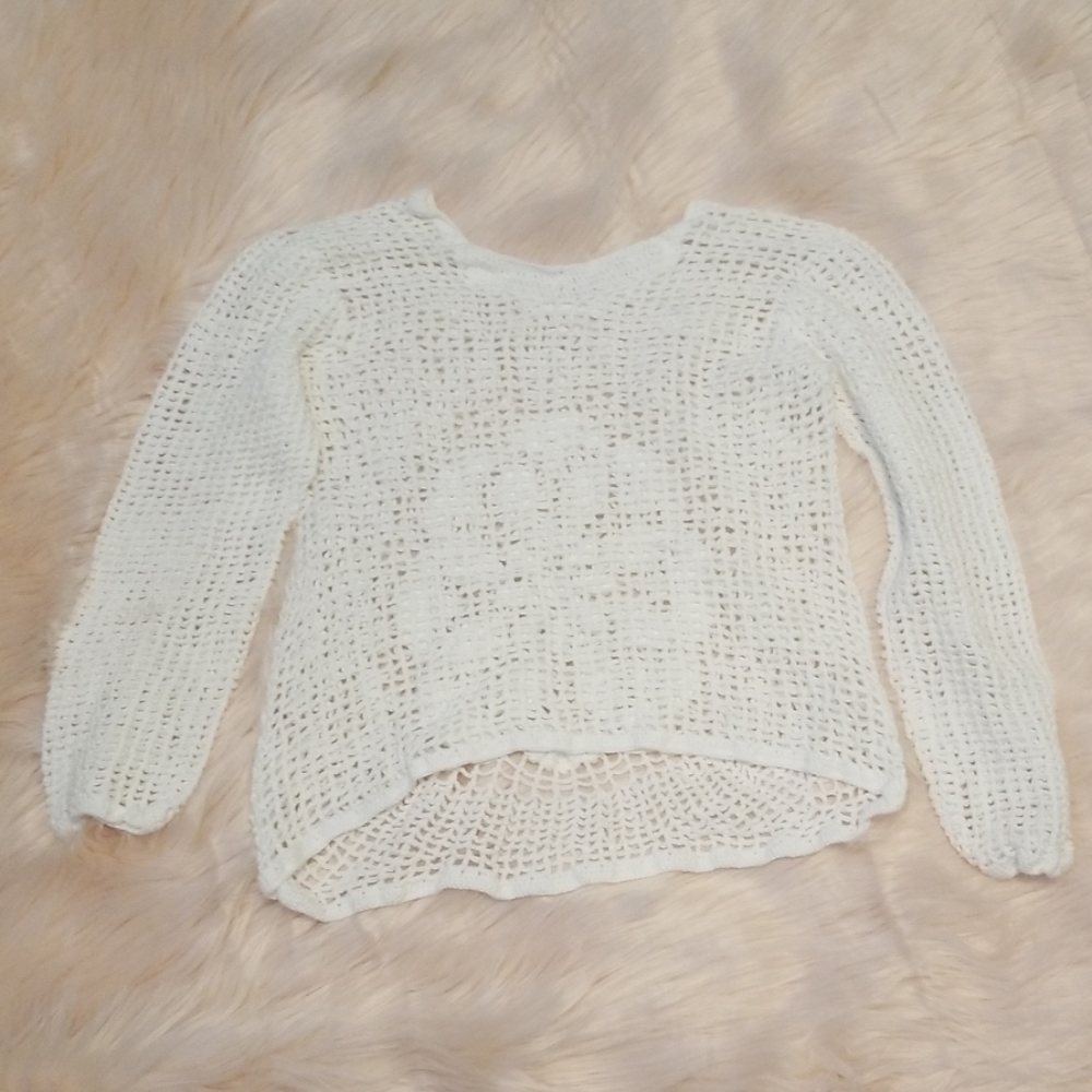 Crocheted Crop Top - Picture 3 of 3